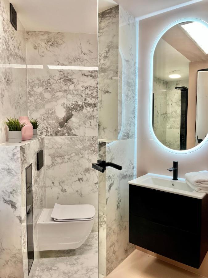 Apartamenty Maxa Czornyja Єленя-Ґура Екстер'єр фото